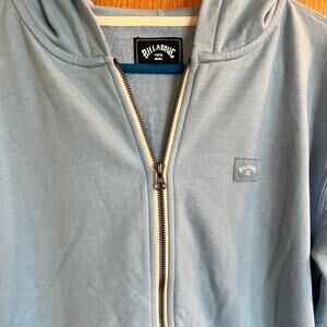 Billabong boys size 14, hoodie, dusty blue color, full zip
